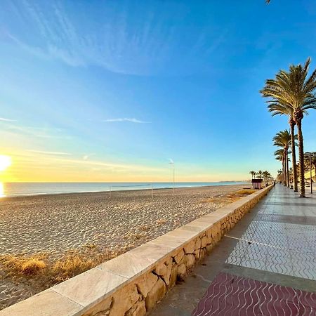 Modern Apartment Directly On The Beach With Wifi And Air Conditioning El Campello Luaran gambar