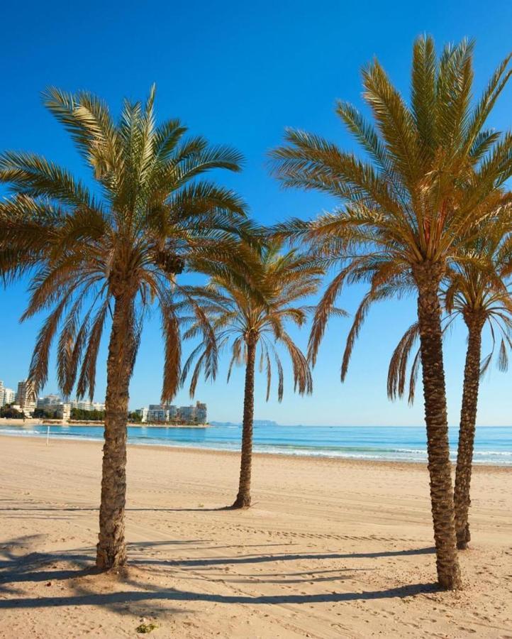 Modern Apartment Directly On The Beach With Wifi And Air Conditioning El Campello Luaran gambar